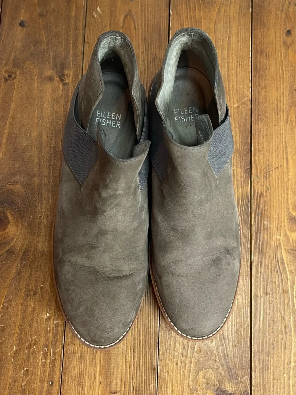 Eileen Fisher size 7.5 mushroom taupe colored Nubuck lark booties